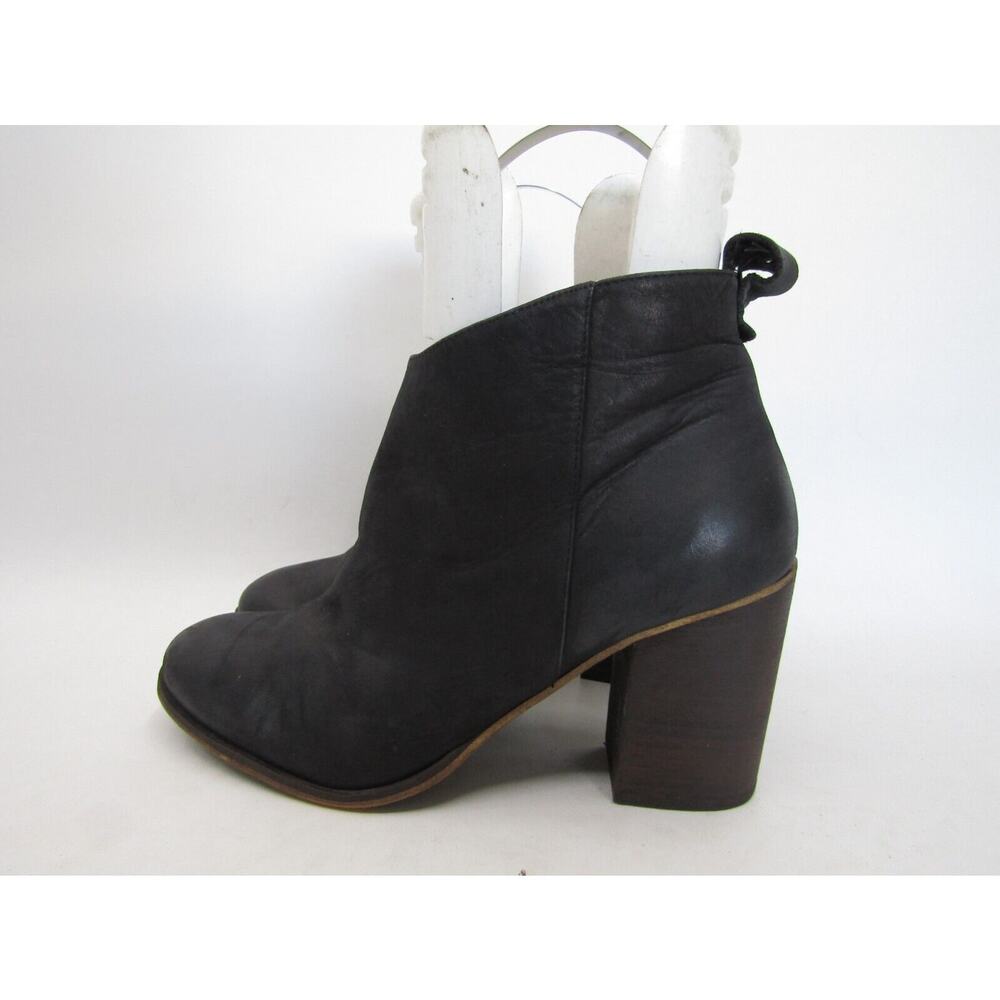 bp Black Leather Block Heel Ankle Boots